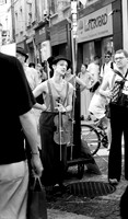 Avignon-street performer